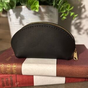 New Portland leather medium taco pouch in smooth black